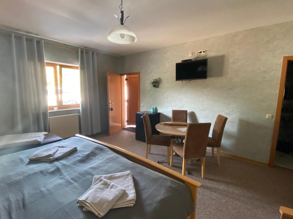 Rooms4Ring Privatzimmer Am Nurburgring Quiddelbach 外观 照片