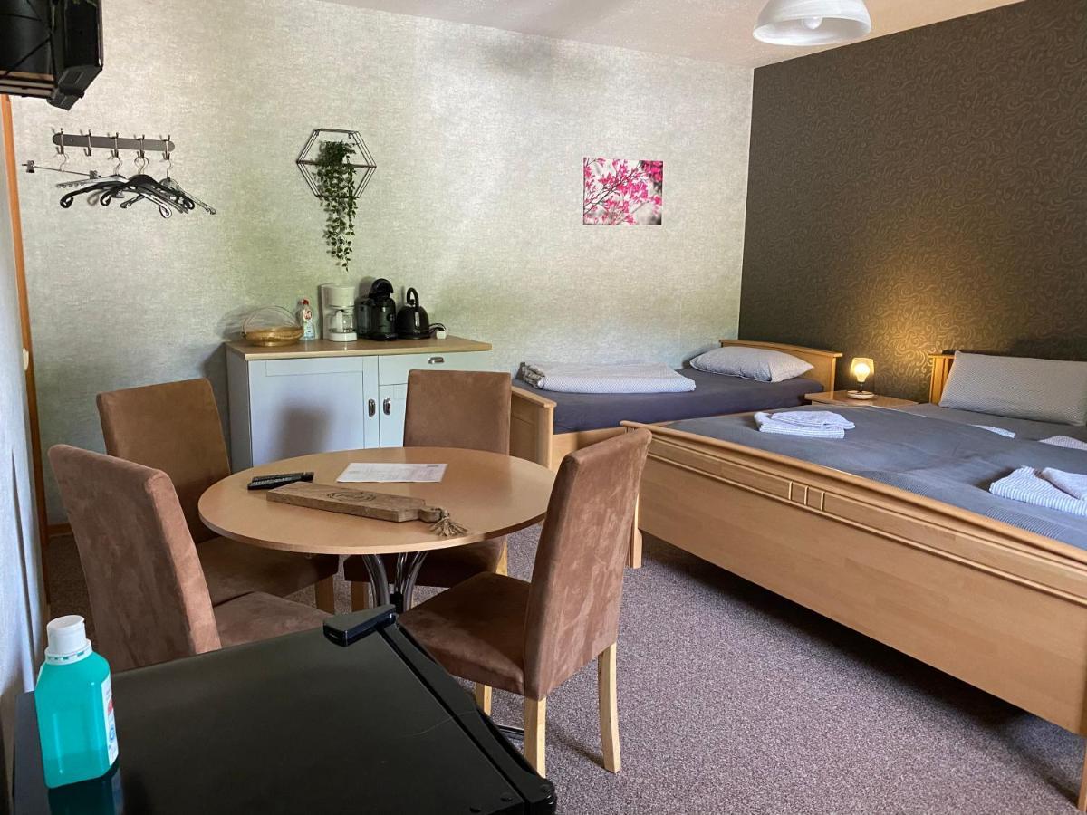 Rooms4Ring Privatzimmer Am Nurburgring Quiddelbach 外观 照片